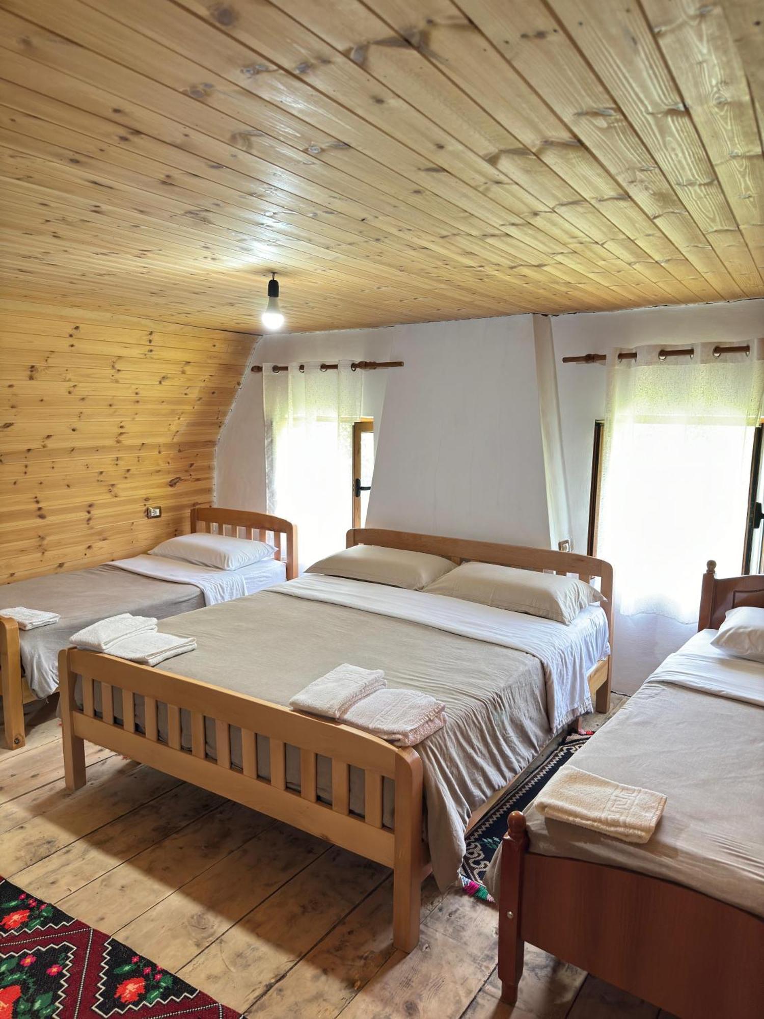 Bujtina Shkambi Hotel Theth Kültér fotó