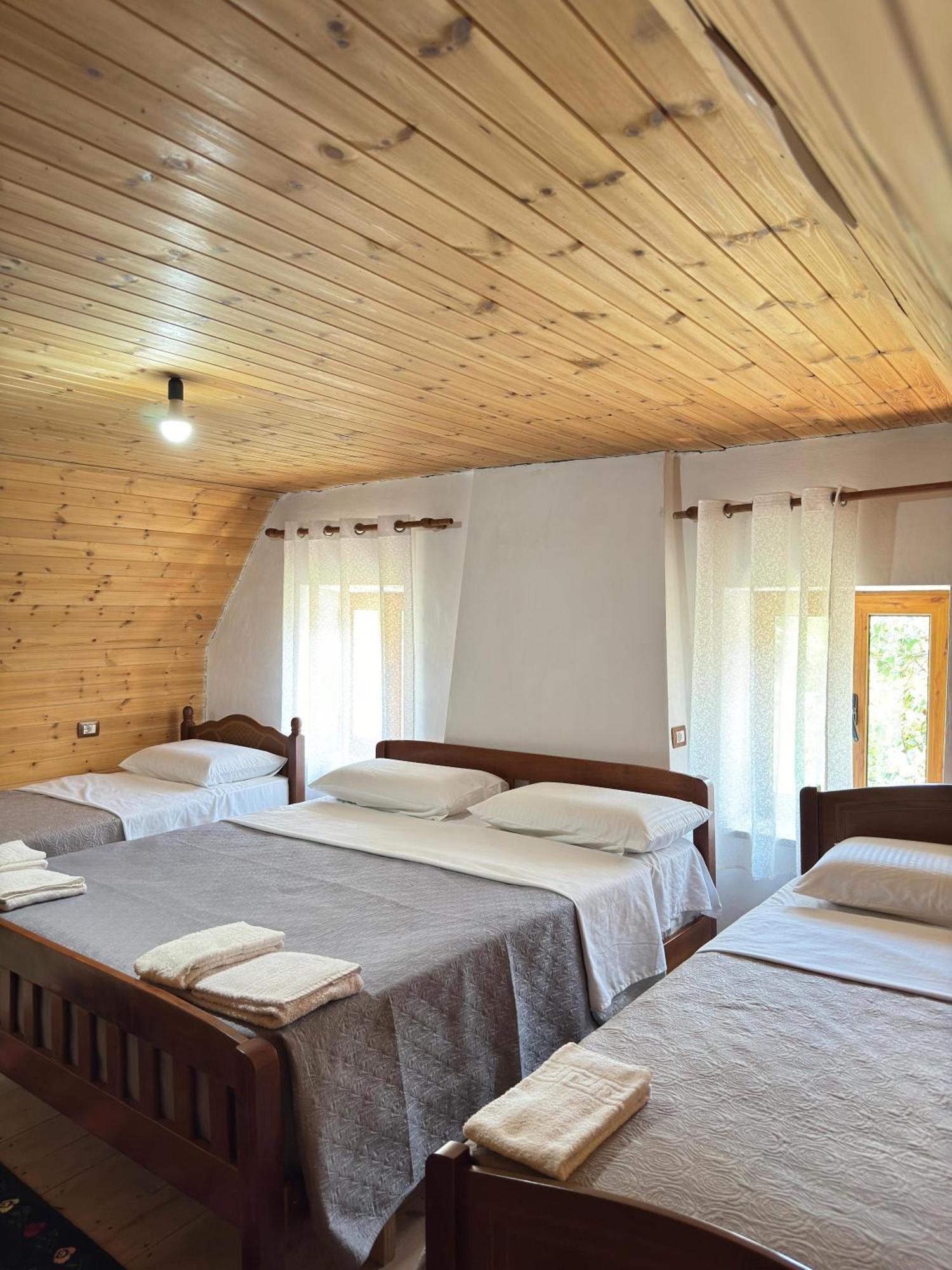 Bujtina Shkambi Hotel Theth Kültér fotó